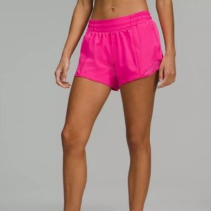 💖 Lululemon Hotty Hot shorts💗